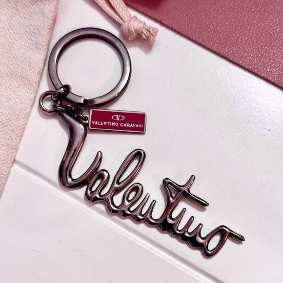 Vintage Valentino Garavani Keychain Key Fob - Picture 2 of 4
